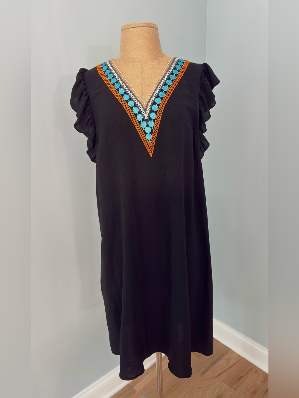 Black V-Neck Ruffle Sleeve Dress with Turquoise Embroidery Size 2XL